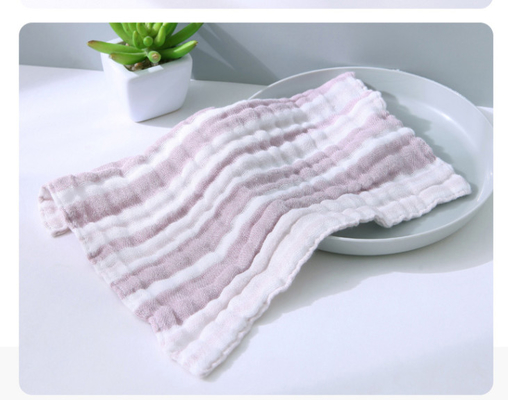 Il crêpe a più strati quattro strati ha barrato la copertura di Gauze Fabric Swaddle Blanket Nursing