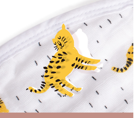 Tessuto giallo 105GSM Gauze Fabric sottile di Tiger Printing Woven Muslin Gauze