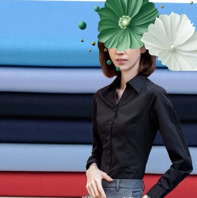 CVC 60% Cotone 40% Poliestere Tessuto per Camicia Tessuto per Uniformi da Lavoro Materiale per Abbigliamento Aziendale Tessuto per Abbigliamento Protettivo