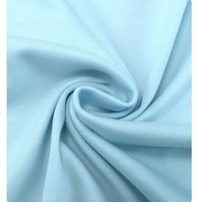 55% Cotone, 40% Modal, 5% Spandex, tessuto a maglia double face 230gsm. La miscela combina la traspirabilità naturale e l'aderenza alla pelle.