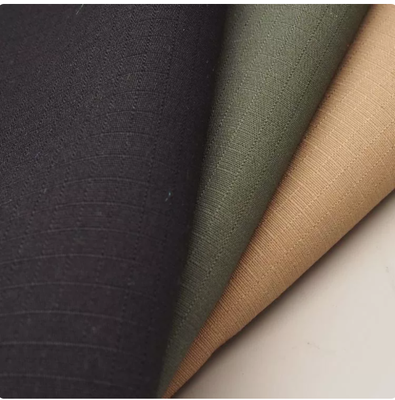 Anti-Static Grid Anti-Tear 150gm Indumenti da lavoro Tessuto CVC Miscela per uniformi professionali