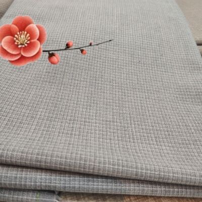 Tessuto pettinato filato tinto a quadri da 195 g/m² con 68% poliestere, 30% rayon e 2% spandex per uniformi